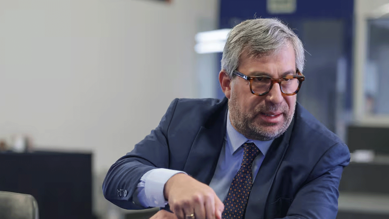 Corvetto rechaza acciones en su contra y anuncia que entregará su pasaporte a la Fiscalía