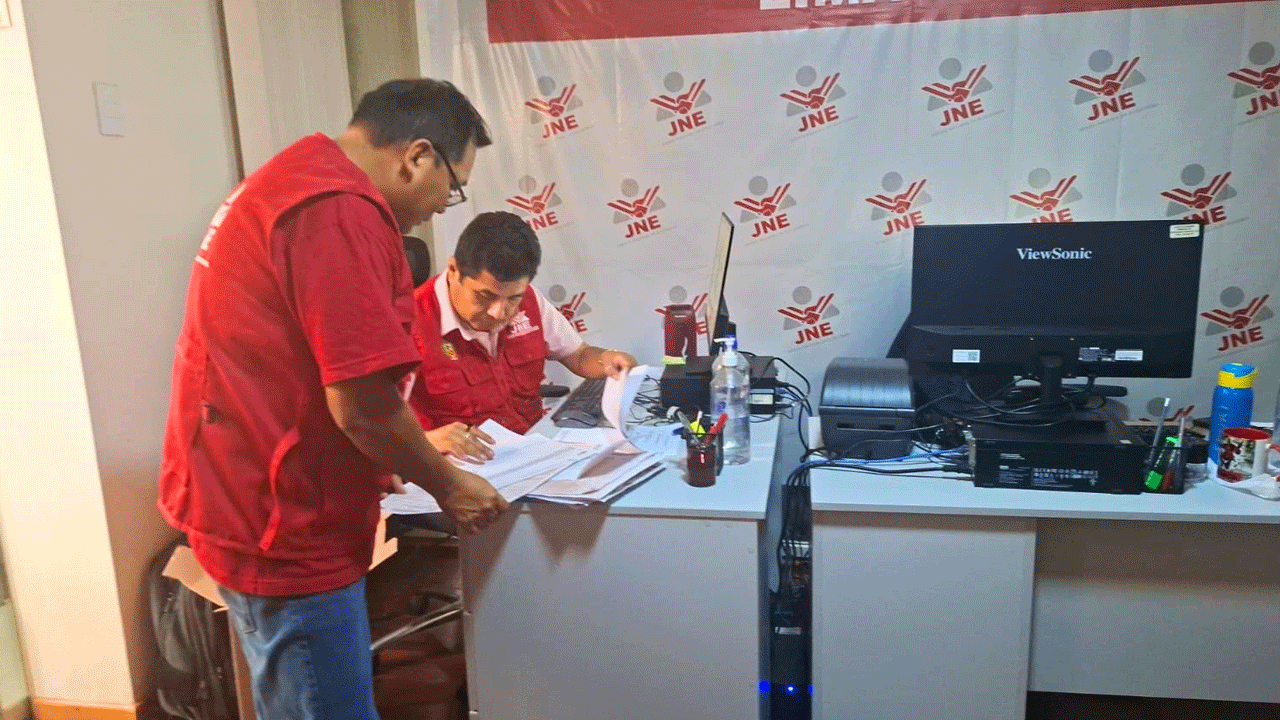 Jurado Electoral Especial  resolvió más de 2000 actas observadas en elección presidencial