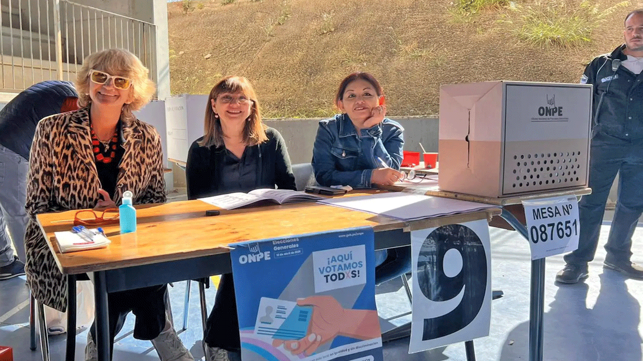 Mesas de votación en España abren al 100% para elecciones 2026