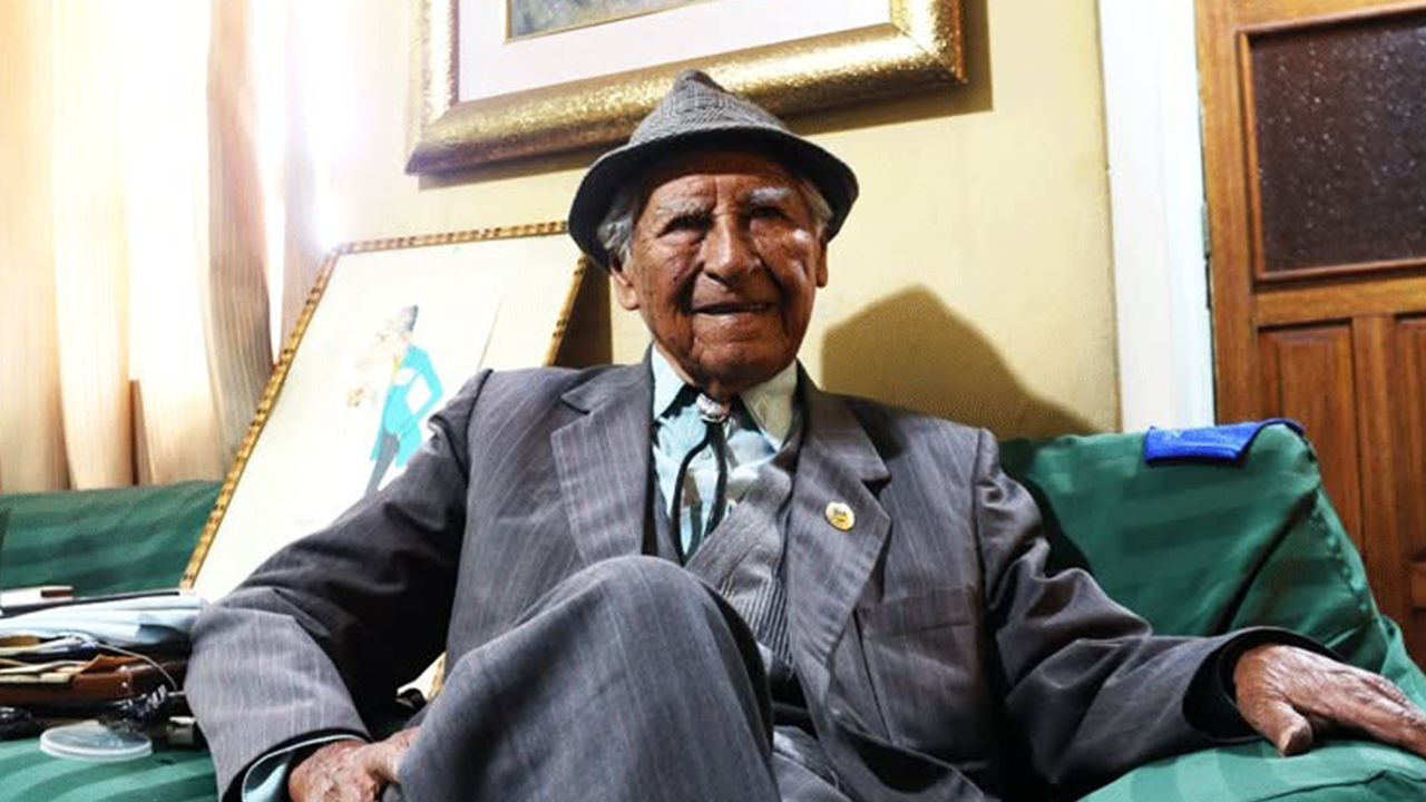 José Paniagua Núñez rescató el vanguardismo andino en su obra Puno en la poesía peruana