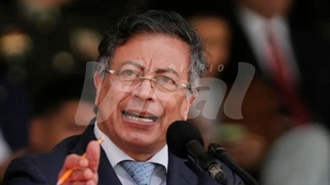 Acusa a De la Espriella de comprar votos en elecciones de Colombia